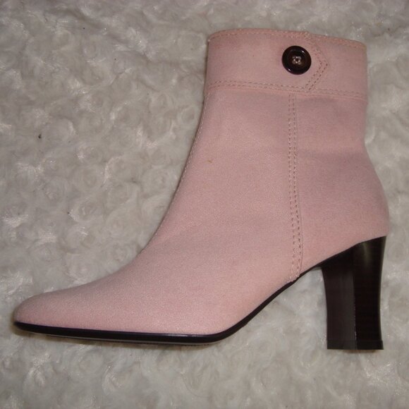 New Predictions Faux Suede Heeled Ankle Booties Zip Boots Size 5 Pink - Picture 3 of 7